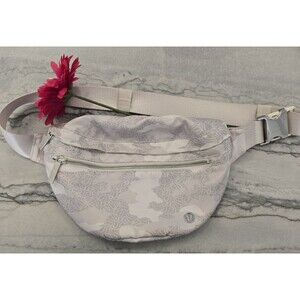 Lululemon City Adventurer Belt Bag in heretics camo yogi white opal multi/white